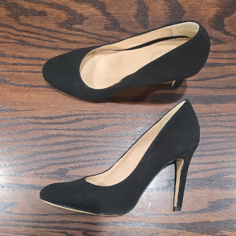 Women's Black Suede Pointed-Toe Heels